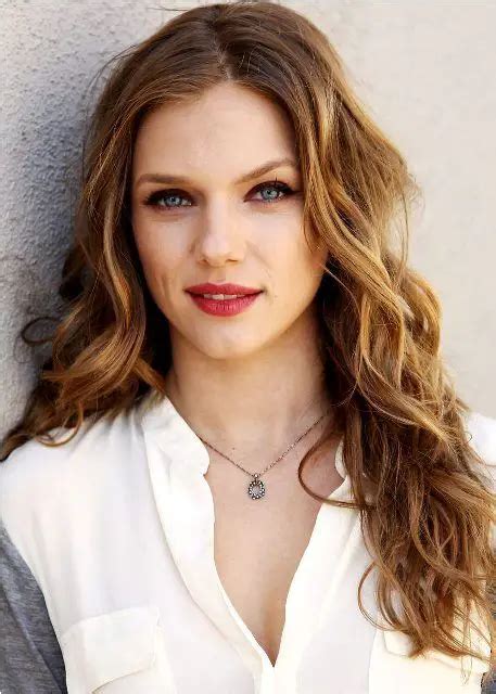 tracy spiridakos age|tracy spiridakos height and weight.